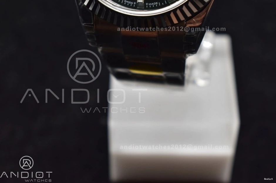 SS SmoothTexture Dial on Bracelet 1109 Best Skydweller Edition Oyster SS Green Noob A23J 0824